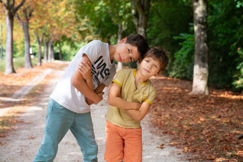 https://emelinecphotographie.com/seance-photographe-famille-enfant-essonne-2/